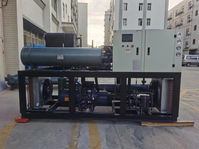 螺桿水冷冷水機在工業(yè)制冷中的關鍵角色